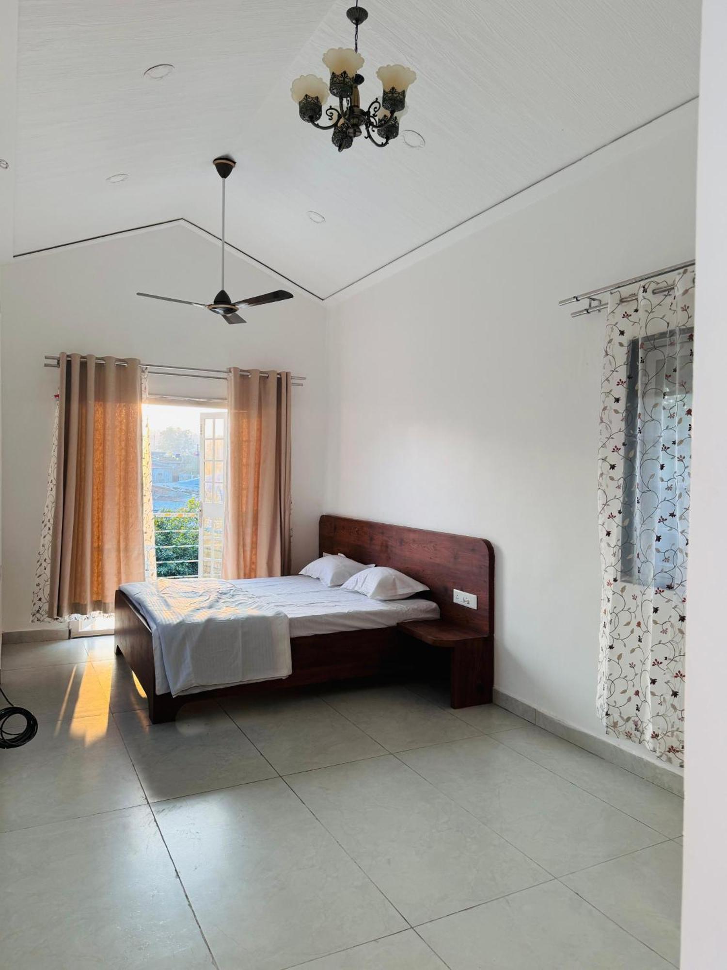 Hotel The Gulmohar, Chikhaldara Esterno foto
